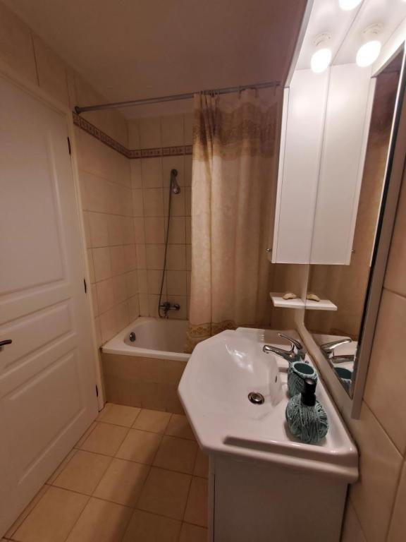Sior Dionysios Apartment Argostoli  Luaran gambar